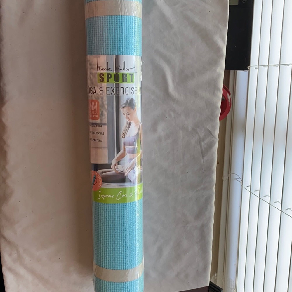 Nicole Miller yoga workout mat